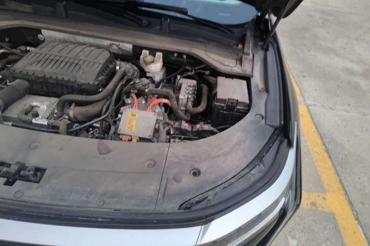 Used EXEED Stellar C-DM 2024 1.5T Extended-Range Pro Engine Bay Left