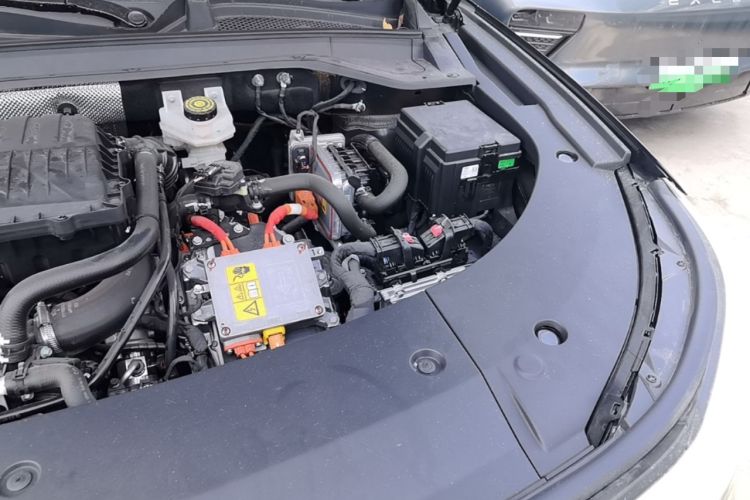 Used EXEED Stellar C-DM 2024 1.5T Extended-Range Pro Engine Bay Left