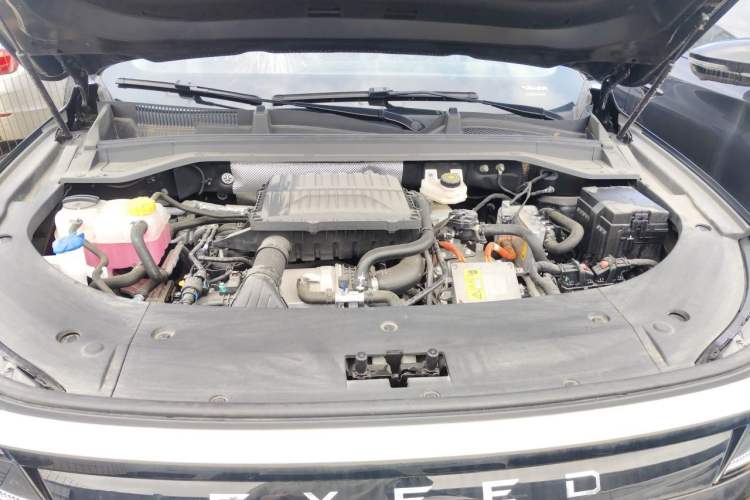 Used EXEED Stellar C-DM 2024 1.5T Long-Range Pro Engine Bay