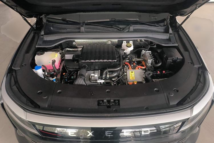 Used EXEED Stellar C-DM 2024 1.5T Long-Range Pro Engine Bay
