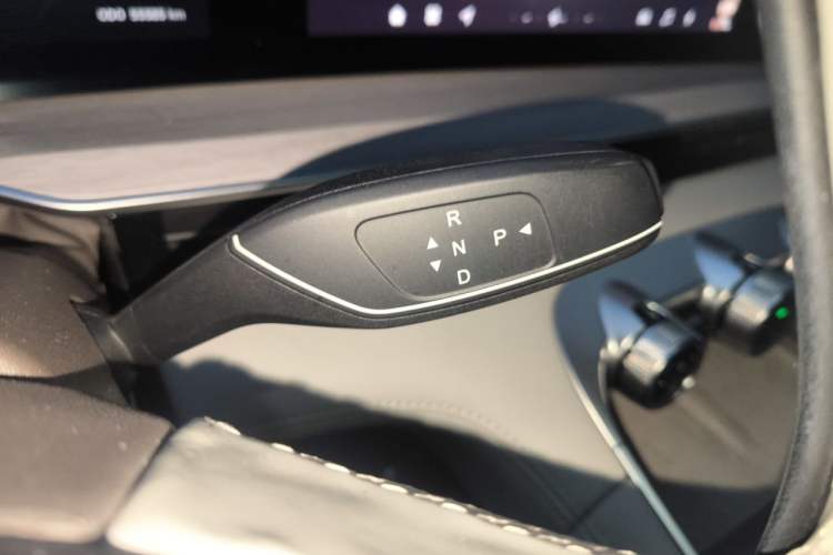 Used EXEED Stellar C-DM 2024 1.5T Extended-Range Pro Gear Lever