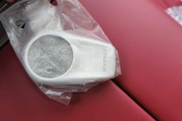 Used EXEED Stellar C-DM 2024 1.5T Long-Range Pro Interior 1