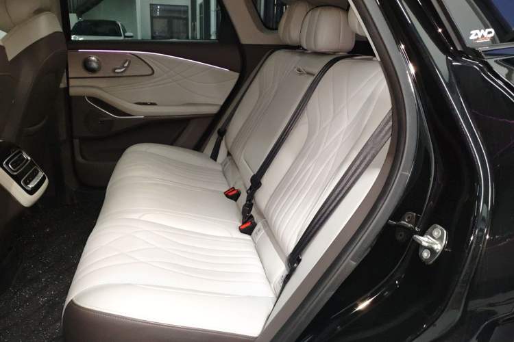 Used EXEED Stellar C-DM 2024 1.5T Ultra-Long Range Max Interior 4