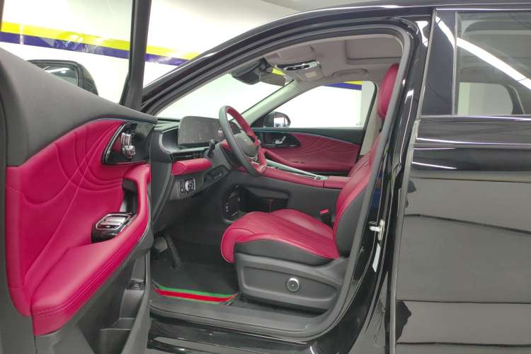 Used EXEED Stellar C-DM 2024 1.5T Long-Range Pro Left Front Seat