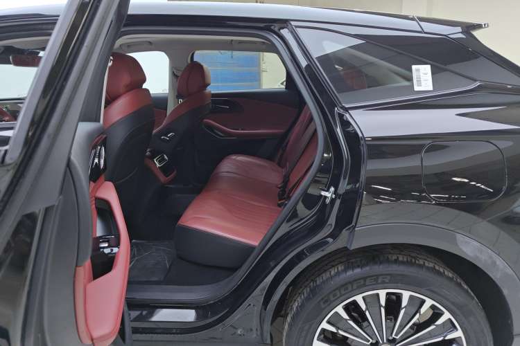 Used EXEED Stellar C-DM 2024 1.5T Long-Range Pro Left Rear Seat