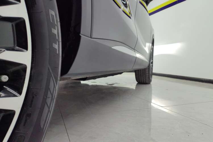 Used EXEED Stellar C-DM 2024 1.5T Long-Range Pro Right Side Sill