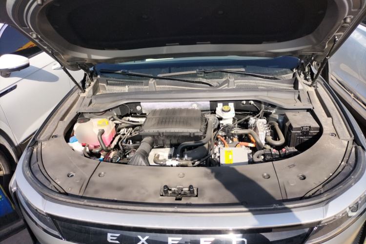 Used EXEED Stellar C-DM 2024 1.5T Long-Range Pro Engine Bay