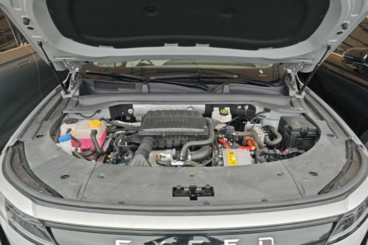 Used EXEED Stellar C-DM 2024 1.5T Ultra-Long Range Max Engine Bay