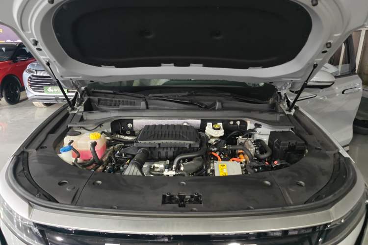 Used EXEED Stellar C-DM 2024 1.5T Long-Range Pro Engine Bay