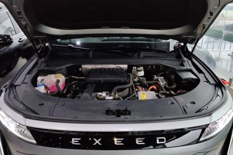 Used EXEED Stellar C-DM 2024 1.5T Long-Range Pro Engine Bay