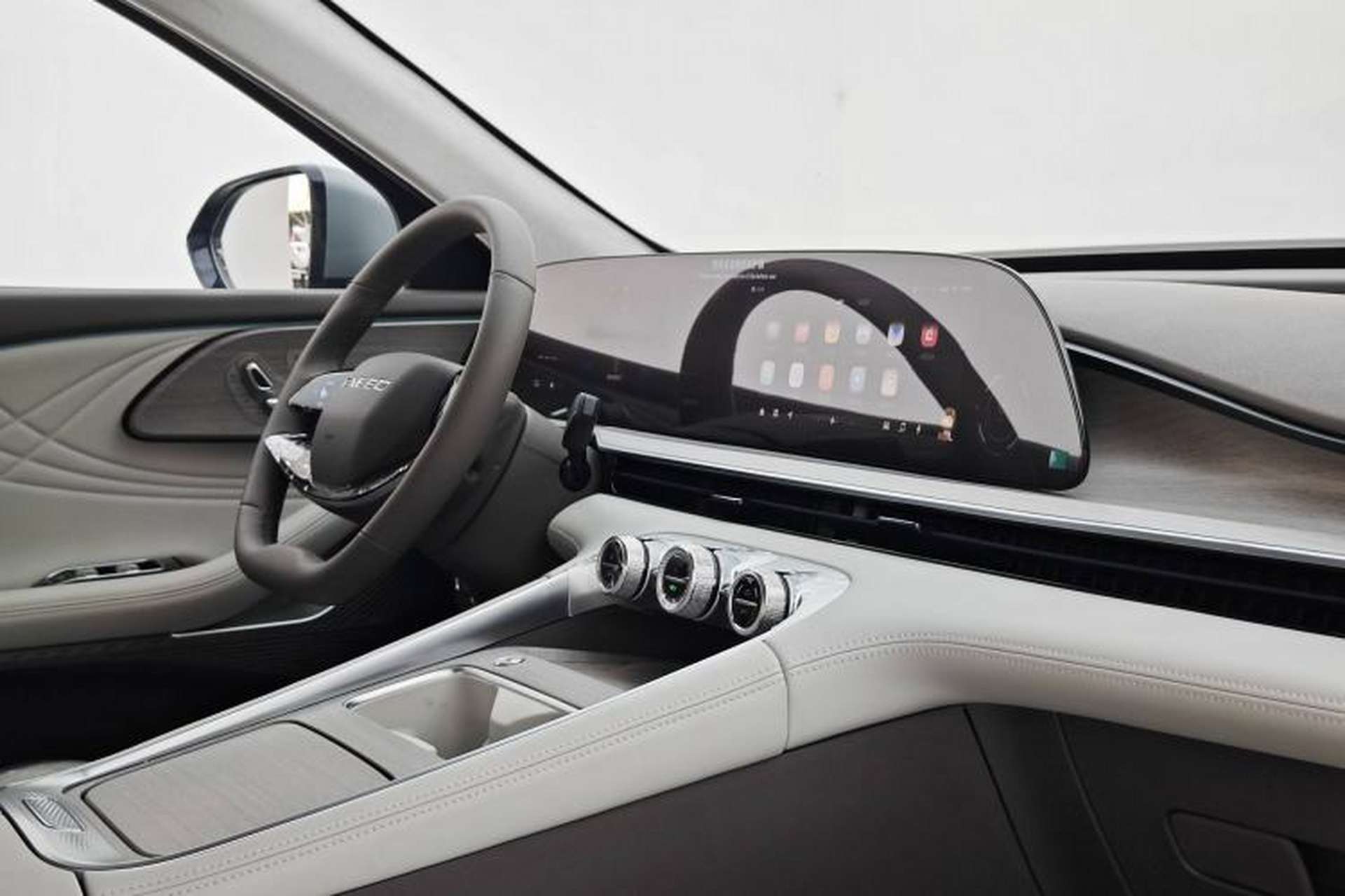 Used EXEED Stellar C-DM 2024 1.5T Long-Range Pro Interior 3