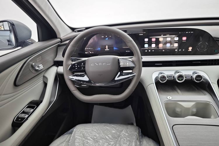 Used EXEED Stellar C-DM 2024 1.5T Long-Range Pro Interior 5