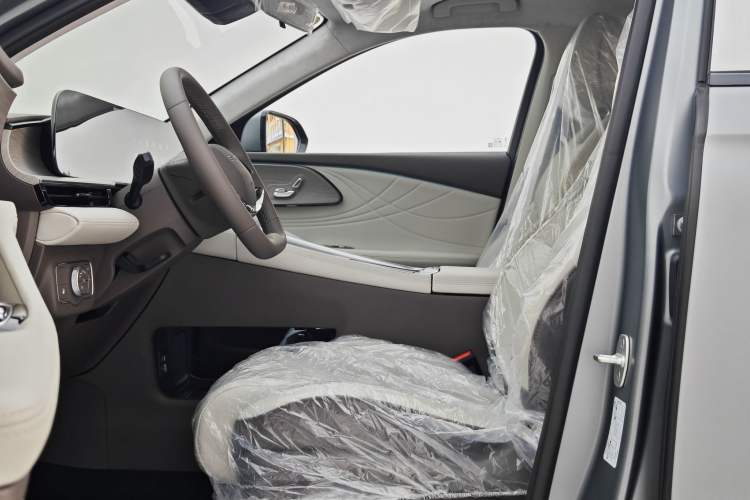 Used EXEED Stellar C-DM 2024 1.5T Long-Range Pro Interior 8