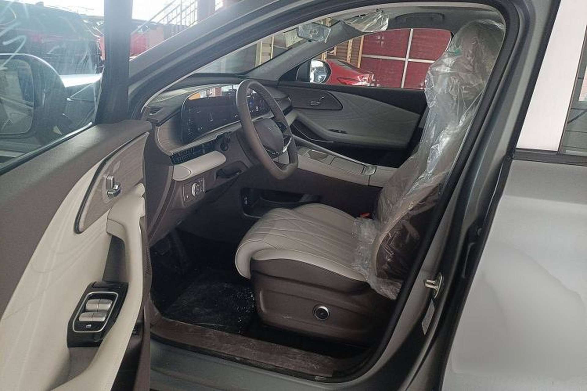 Used EXEED Stellar C-DM 2024 1.5T Long-Range Pro Left Front Seat
