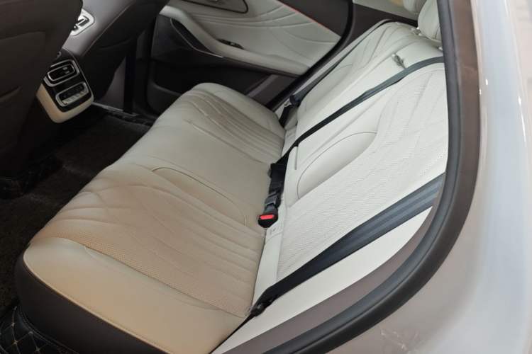 Used EXEED Stellar C-DM 2024 1.5T Ultra-Long Range Max Left Rear Seat