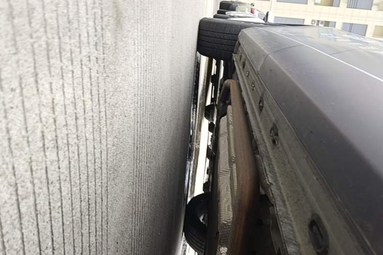 Used EXEED Stellar C-DM 2024 1.5T Long-Range Pro Left Side Sill