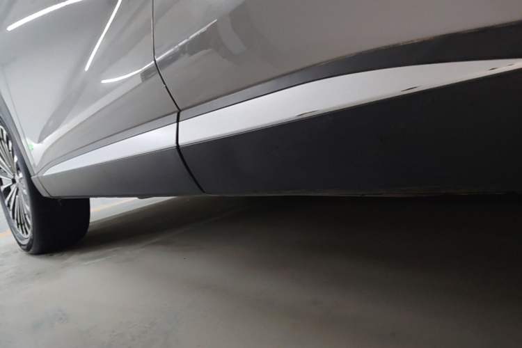 Used EXEED Stellar C-DM 2024 1.5T Long-Range Pro Left Side Sill