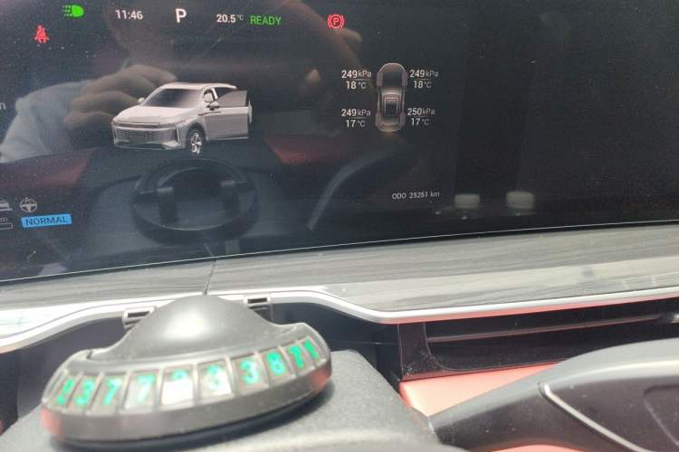 Used EXEED Stellar C-DM 2024 1.5T Long-Range Pro Odometer Close Up