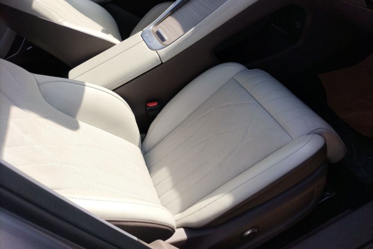 Used EXEED Stellar C-DM 2024 1.5T Long-Range Pro Right Front Seat