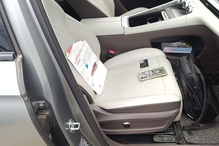 Used EXEED Stellar C-DM 2024 1.5T Long-Range Pro Right Front Seat