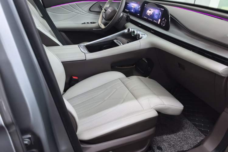 Used EXEED Stellar C-DM 2024 1.5T Extended-Range Pro Right Front Seat