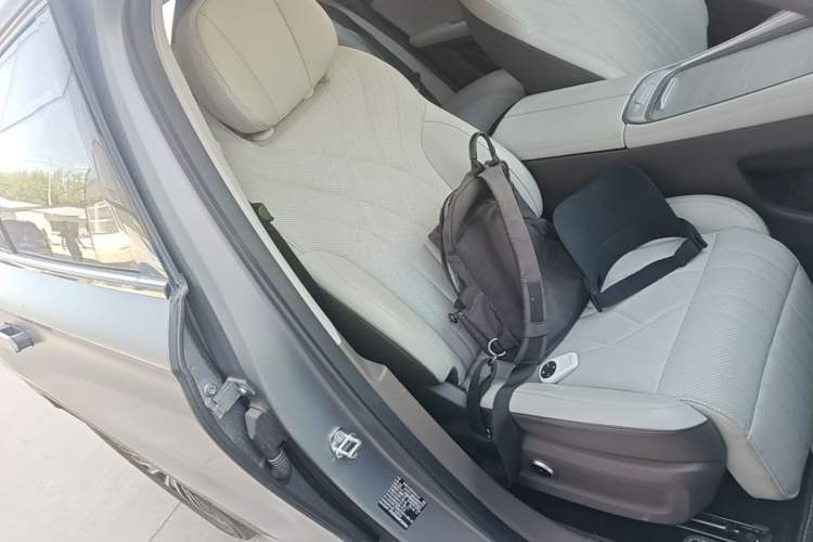 Used EXEED Stellar C-DM 2024 1.5T Long-Range Pro Right Front Seat