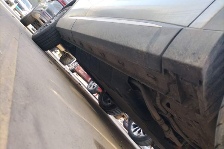 Used EXEED Stellar C-DM 2024 1.5T Long-Range Pro Right Side Sill