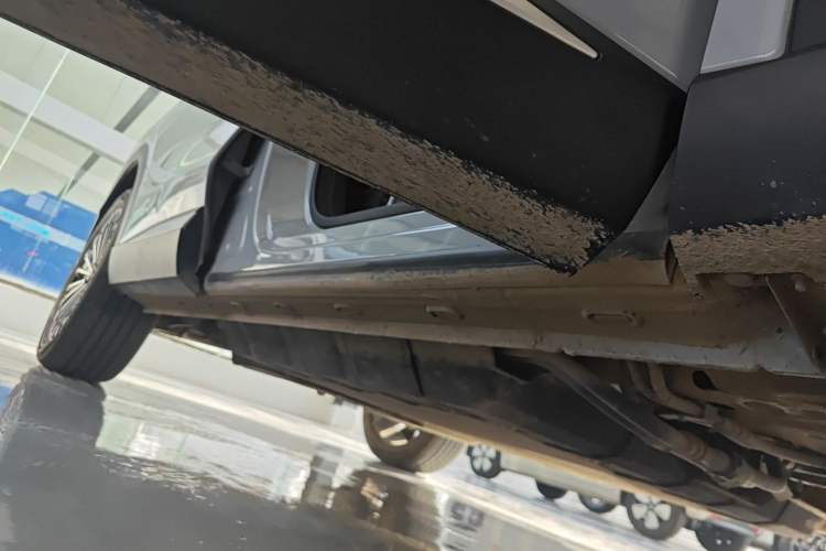 Used EXEED Stellar C-DM 2024 1.5T Long-Range Pro Right Side Sill
