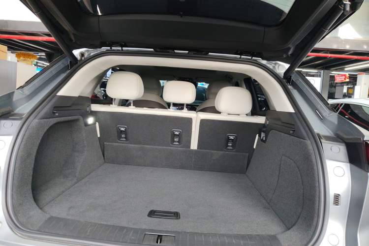 Used EXEED Stellar C-DM 2024 1.5T Long-Range Pro Trunk