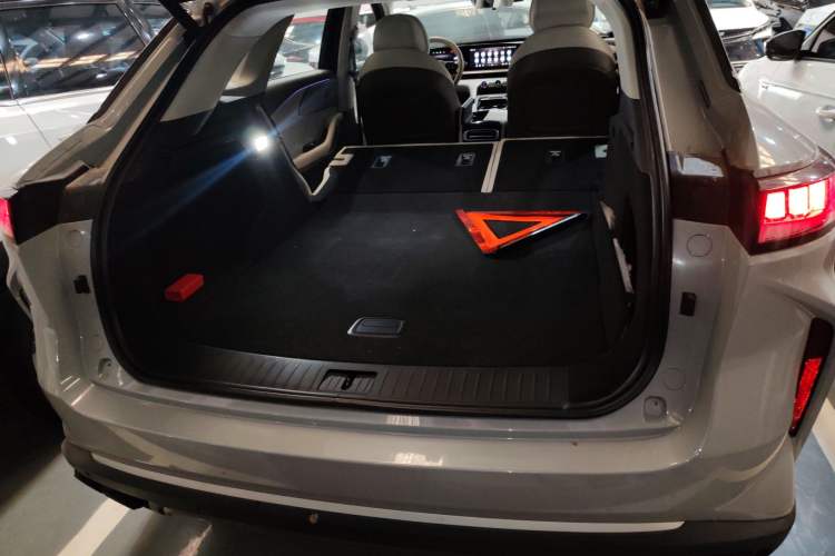 Used EXEED Stellar C-DM 2024 1.5T Long-Range Pro Trunk