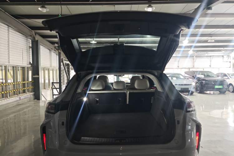 Used EXEED Stellar C-DM 2024 1.5T Long-Range Pro Trunk
