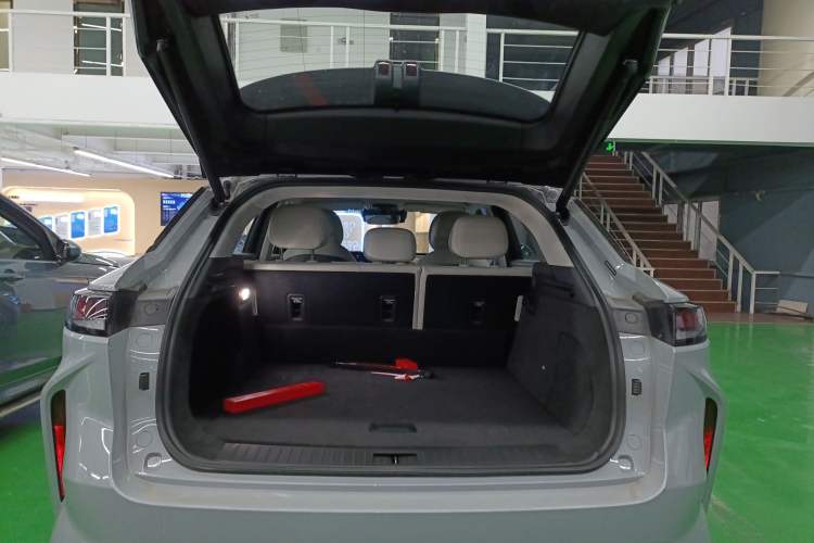 Used EXEED Stellar C-DM 2024 1.5T Long-Range Pro Trunk
