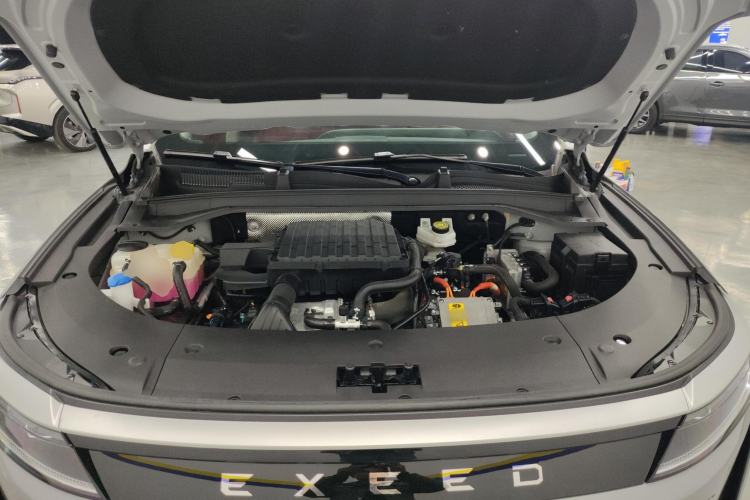 Used EXEED Stellar C-DM 2024 1.5T Long-Range Pro Engine Bay