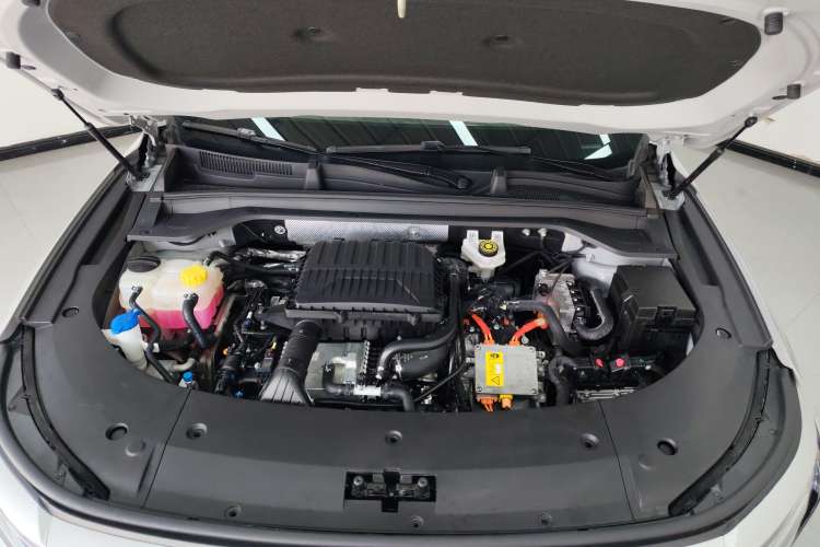 Used EXEED Stellar C-DM 2024 1.5T Long-Range Pro Engine Bay