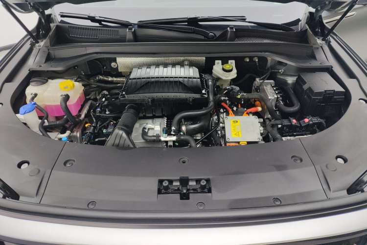 Used EXEED Stellar C-DM 2024 1.5T Long-Range Pro Engine Bay