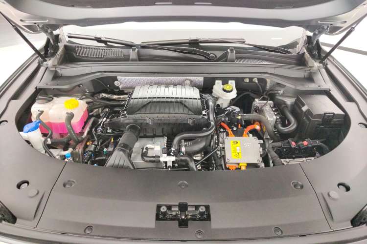 Used EXEED Stellar C-DM 2024 1.5T Long-Range Pro Engine Bay