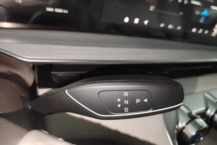 Used EXEED Stellar C-DM 2024 1.5T Long-Range Pro Gear Lever
