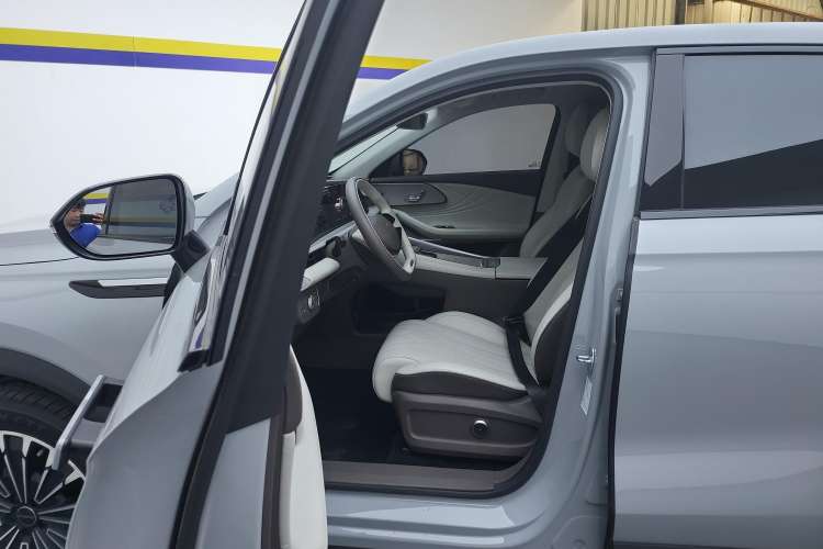 Used EXEED Stellar C-DM 2024 1.5T Long-Range Pro Left Front Seat