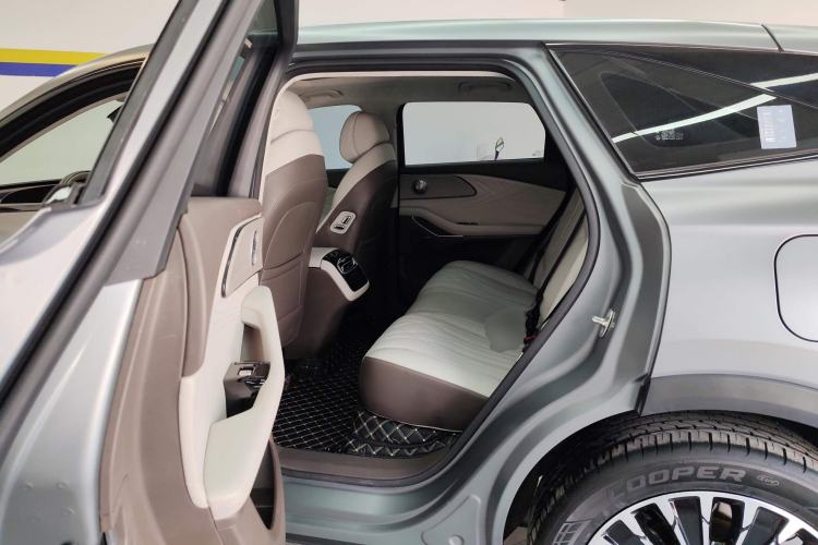 Used EXEED Stellar C-DM 2024 1.5T Long-Range Pro Left Rear Seat