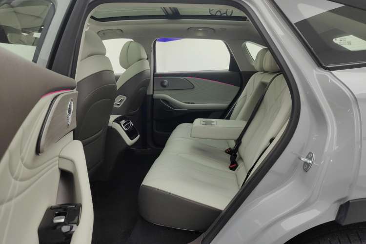 Used EXEED Stellar C-DM 2024 1.5T Long-Range Pro Left Rear Seat