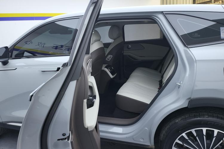 Used EXEED Stellar C-DM 2024 1.5T Long-Range Pro Left Rear Seat