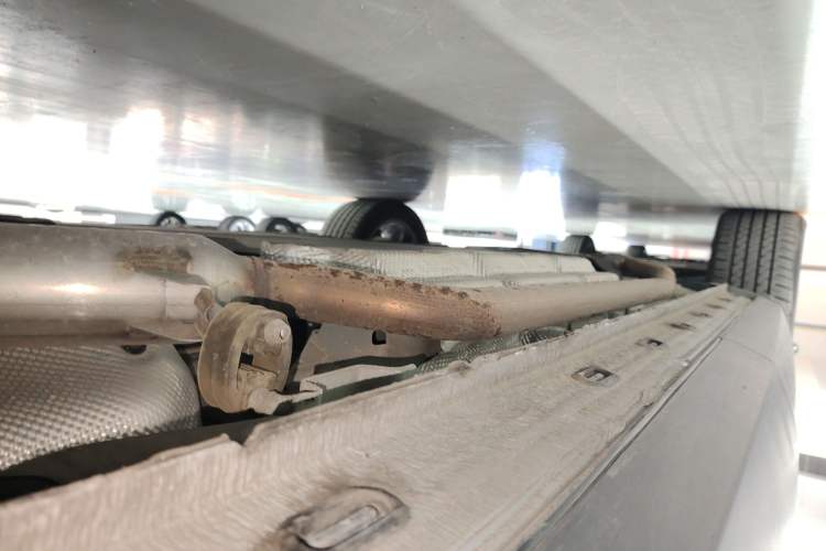 Used EXEED Stellar C-DM 2024 1.5T Long-Range Pro Left Side Sill