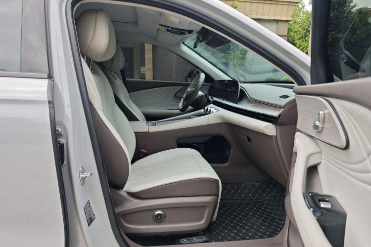 Used EXEED Stellar C-DM 2024 1.5T Long-Range Pro Right Front Seat
