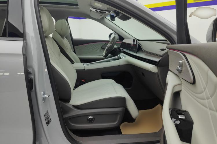 Used EXEED Stellar C-DM 2024 1.5T Long-Range Pro Right Front Seat