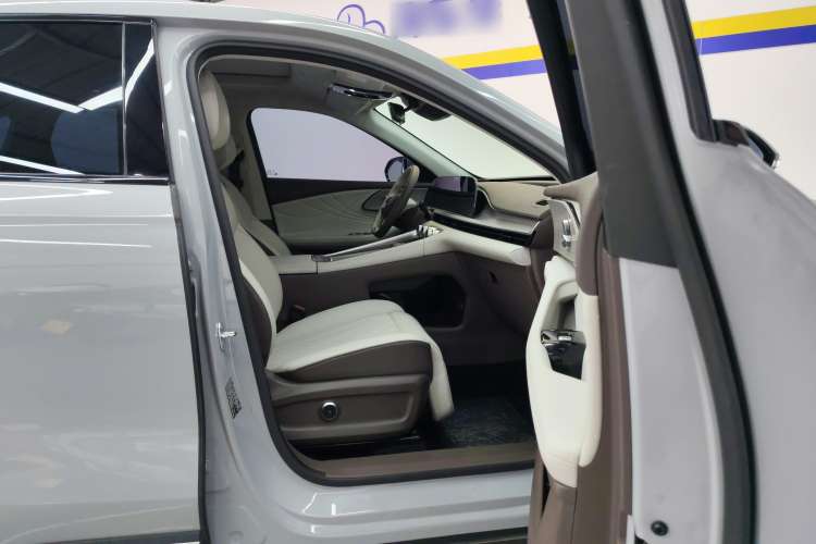 Used EXEED Stellar C-DM 2024 1.5T Long-Range Pro Right Front Seat