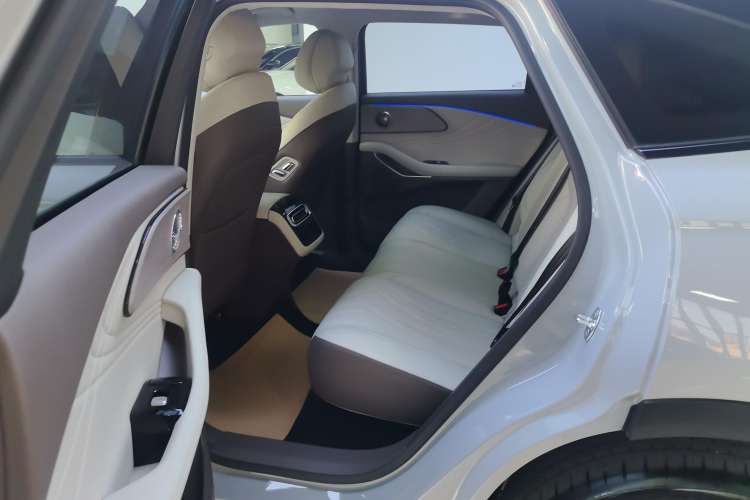 Used EXEED Stellar C-DM 2024 1.5T Long-Range Pro Right Rear Seat