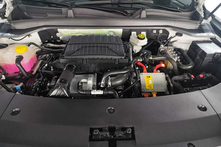 Used EXEED Stellar C-DM 2024 1.5T Long-Range Pro Engine Bay