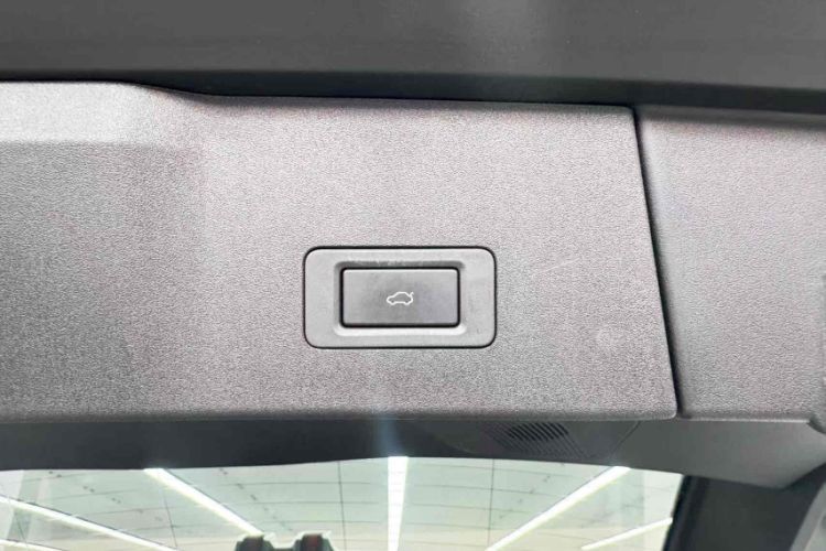 Used EXEED Stellar C-DM 2024 1.5T Long-Range Pro Interior 11