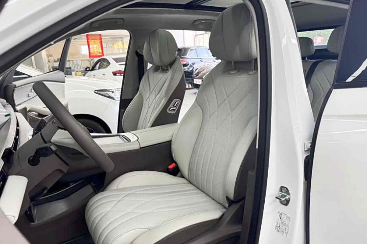 Used EXEED Stellar C-DM 2024 1.5T Long-Range Pro Interior 3