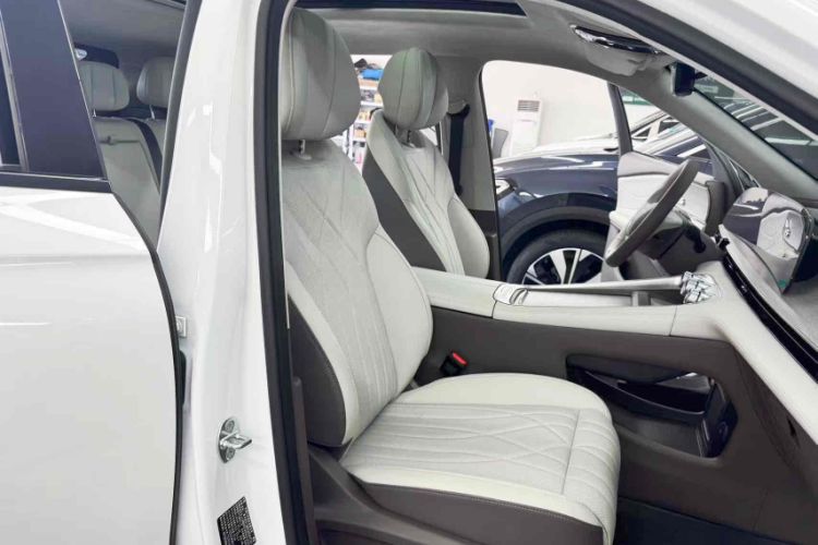 Used EXEED Stellar C-DM 2024 1.5T Long-Range Pro Interior 7
